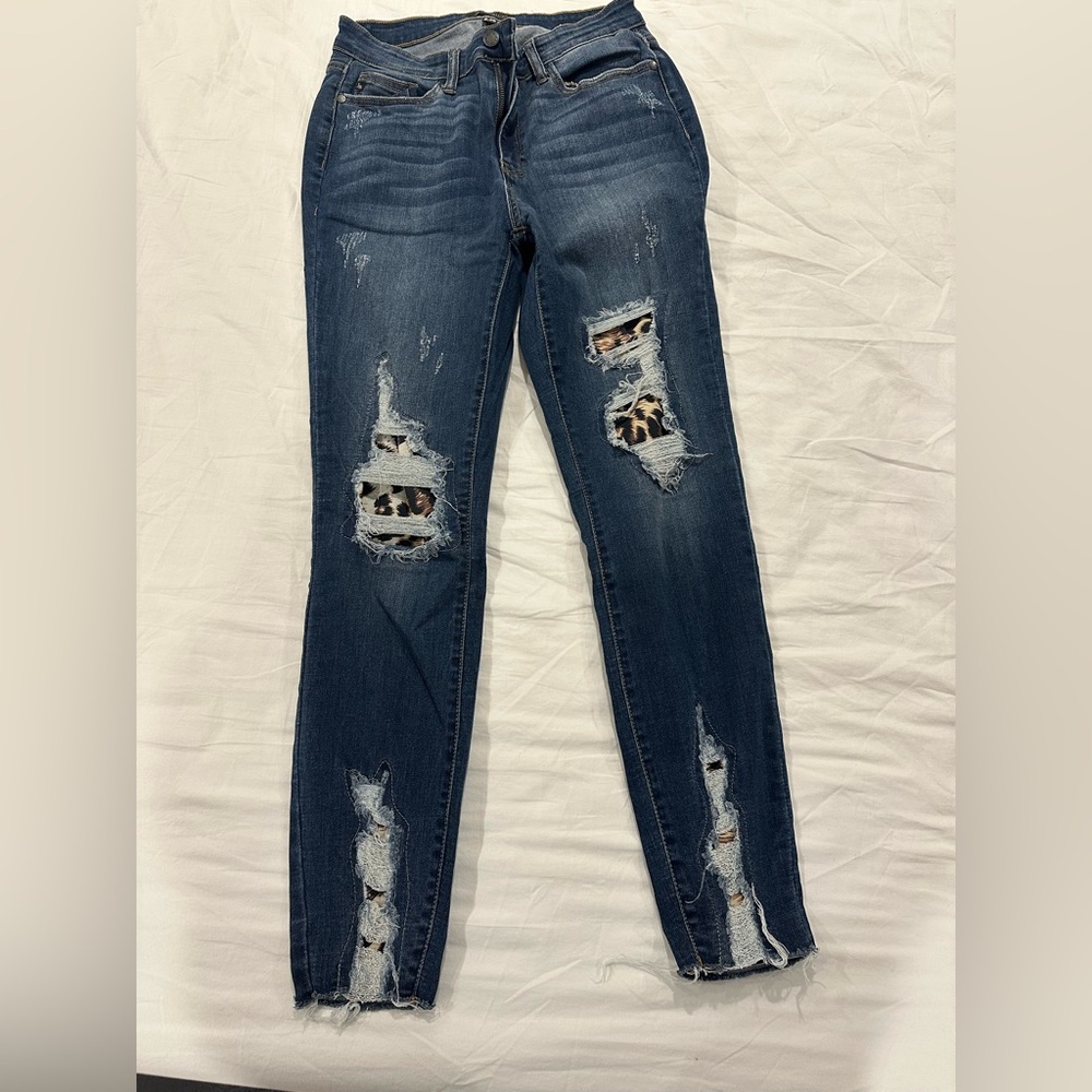 JUDY BLUE 9/29 leopard skinnies